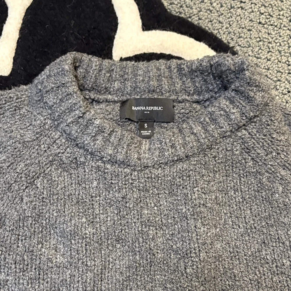 Banana Republic Charcoal Chunky Knit Pullover - Picture 3 of 6